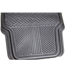 Set de 4 alfombrillas universales para coche en PVC negro. Antideslizantes, ajustables y fáciles de limpiar. Compatibles con el